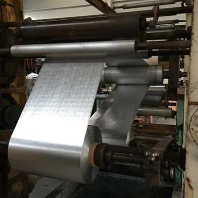 Feuille d'aluminium couleur argent